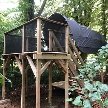 キャンプ場 Ardennes Insolites-camping Alaska Marbehan